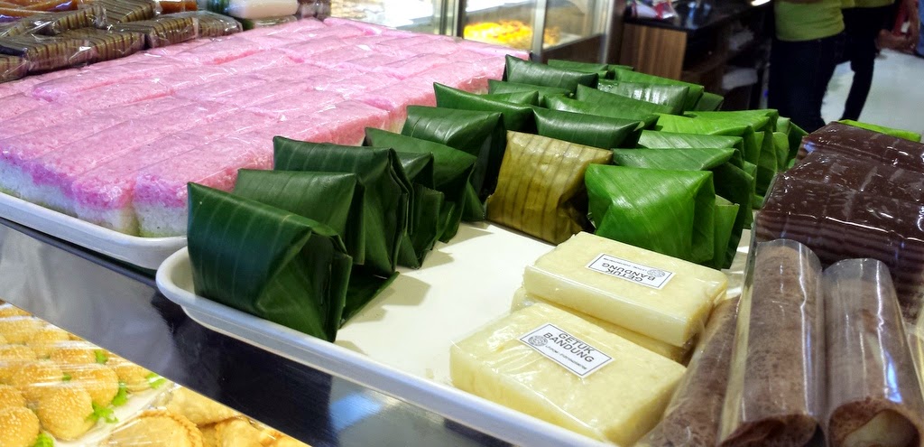 Koleksi 1001 Resepi Toko Tiga Dan Kartika Sari