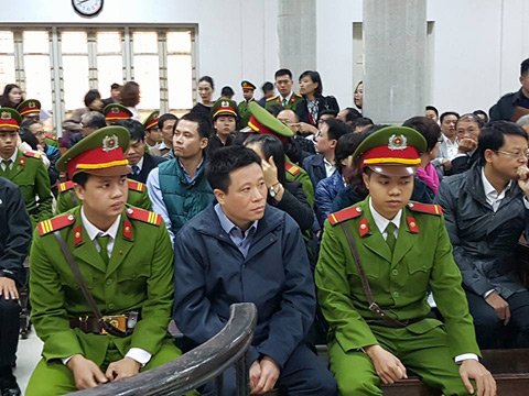 Hà Văn Thắm tại phiên xét xử hồi tháng 2