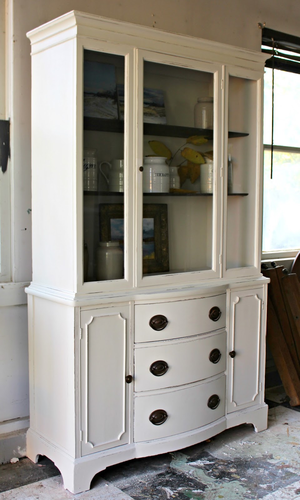 Heir and Space A China in White