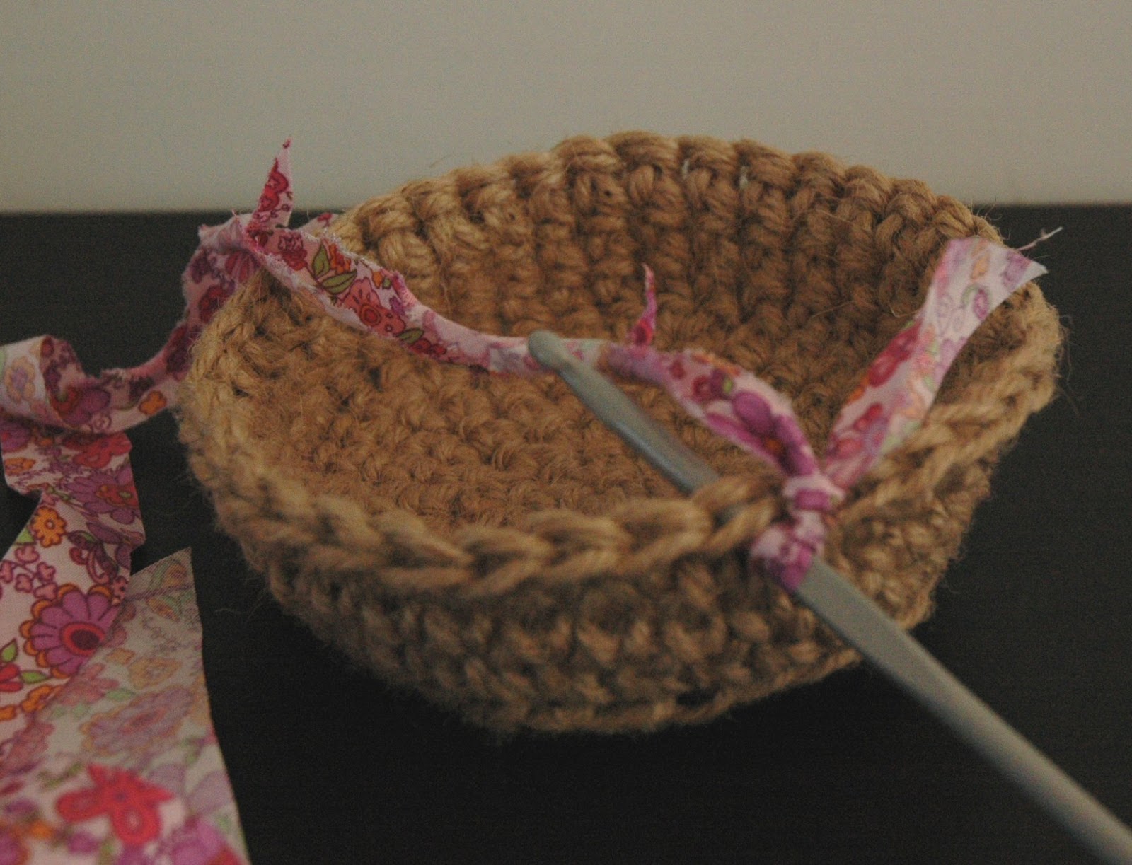 Chrissie Crafts How to make the little basket
