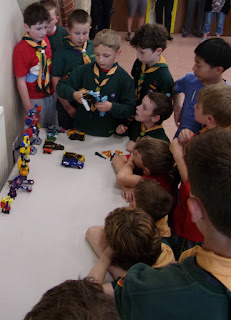 show and tell at scout meeting