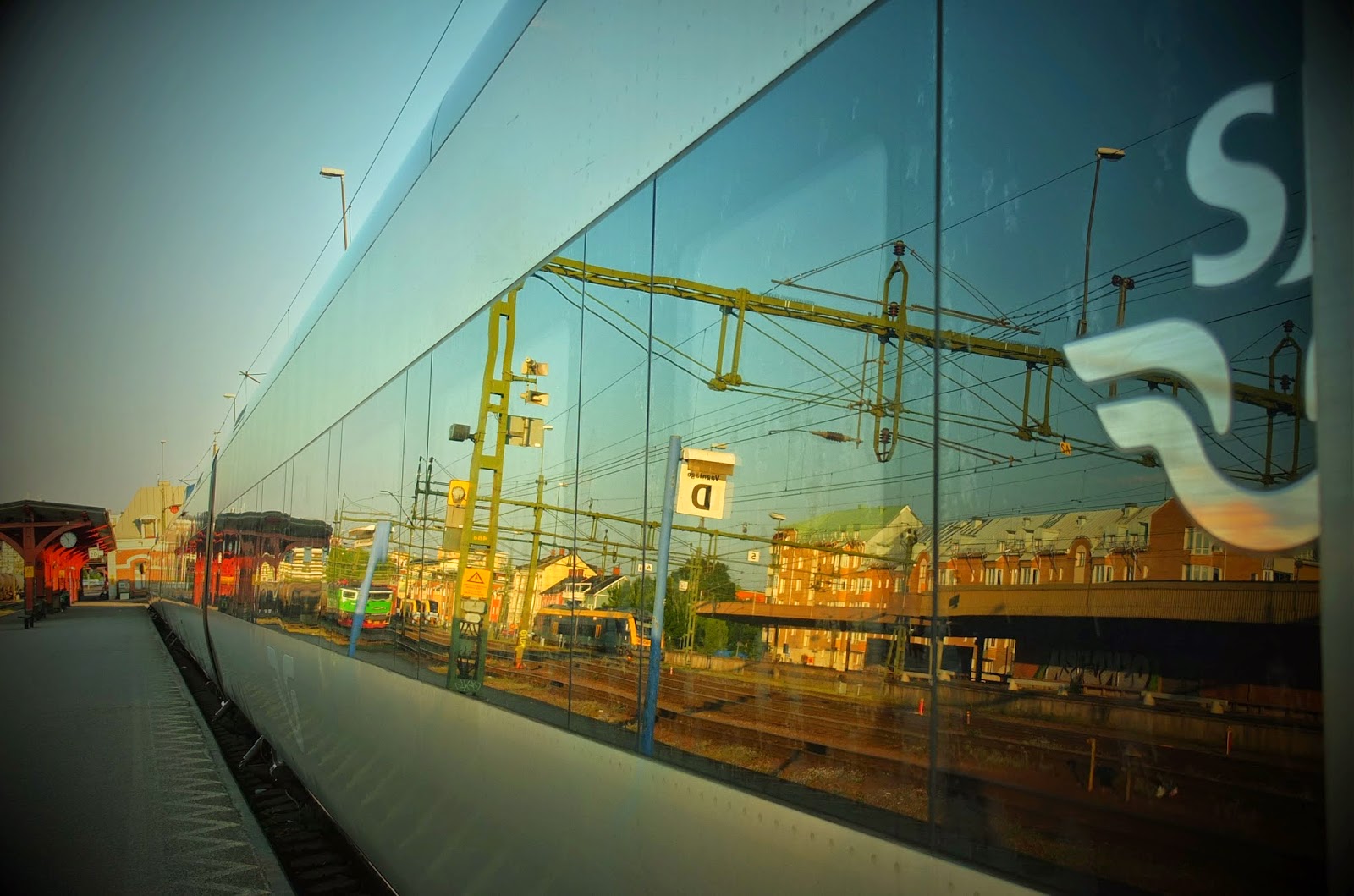 Verografen Stockholmståget på Karlstad station.