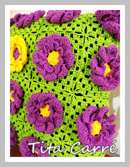 Almofada de Dália Roxa em crochet