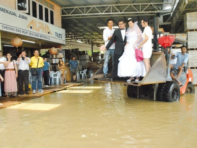 Kahwin dalam banjir