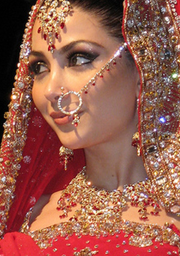 Fashion Of Life Style Indian Bridal Nose Ring Nath