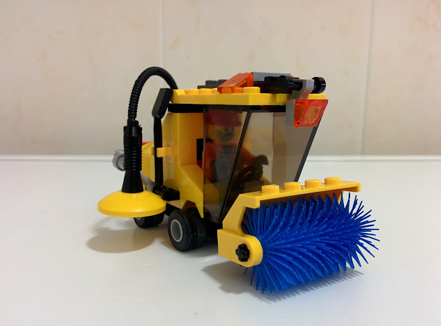 LEGO set 7242 spazzatrice - street sweeper
