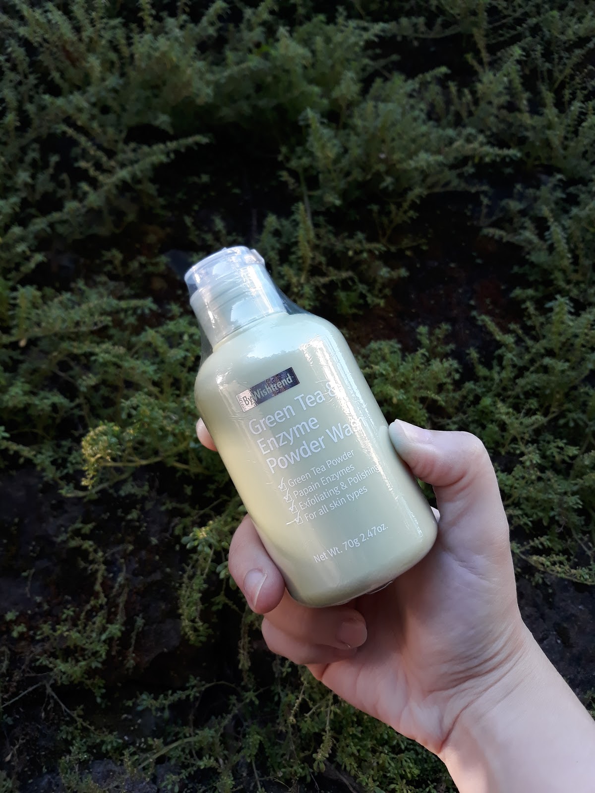 By Wishtrend Green Tea & Enzyme Powder Wash Exfoliant for Sensitive Skin?
