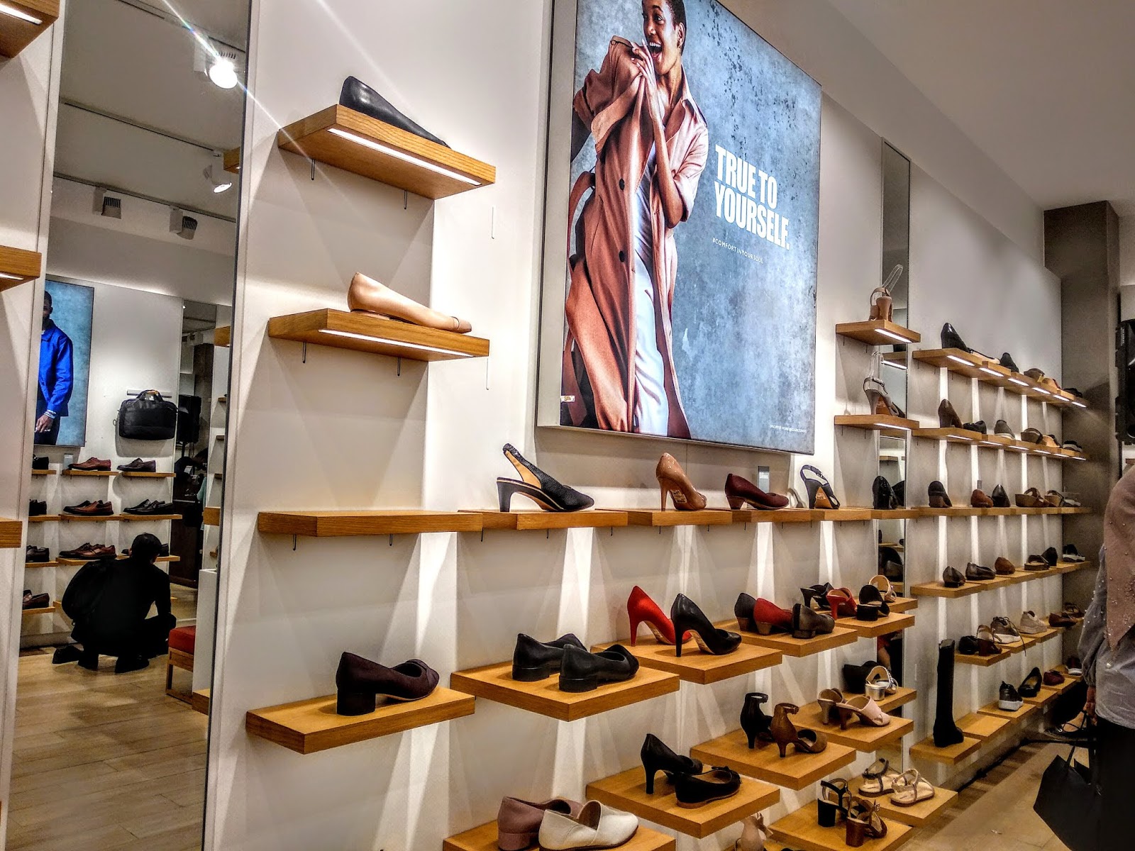 clarks pondok indah mall