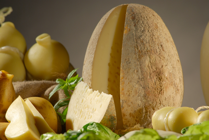 S...Campania...ndo Provolone del Monaco