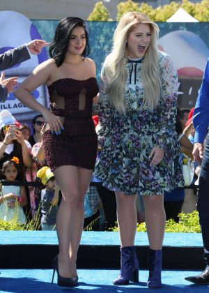 Celebrity Girls Pics: Ariel Winter Smurfs The Lost Village Premiere In