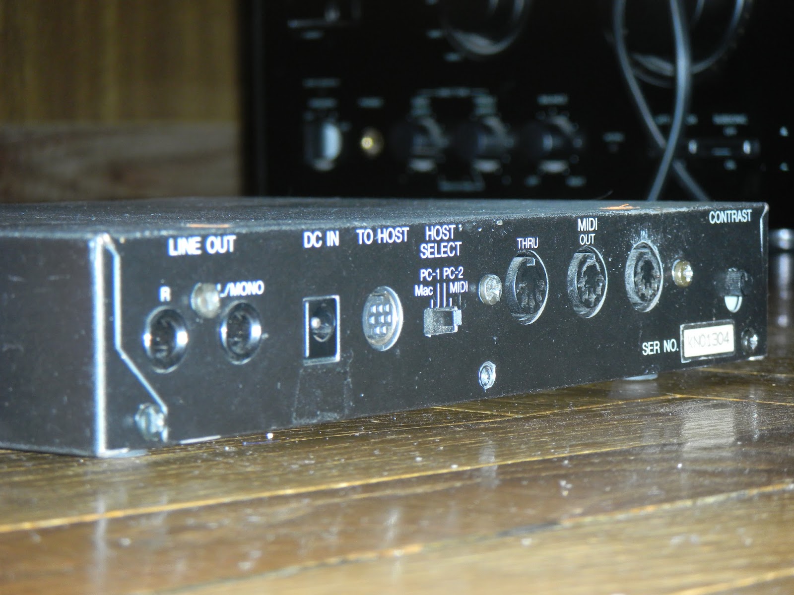 Infrequent Sound [sex.tex] technology: Yamaha TG100 AWV Synth - Tone