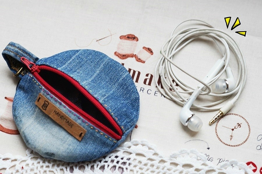 Round zipper pouch tutorial DIY Tutorial Ideas!