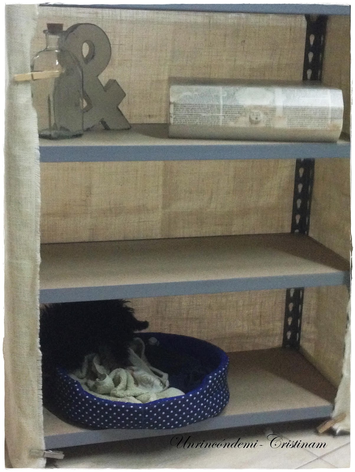 Un rincón de mi: Cambio radical de estantería metálica a mueble para mi