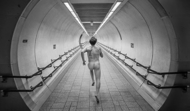 naked free runner