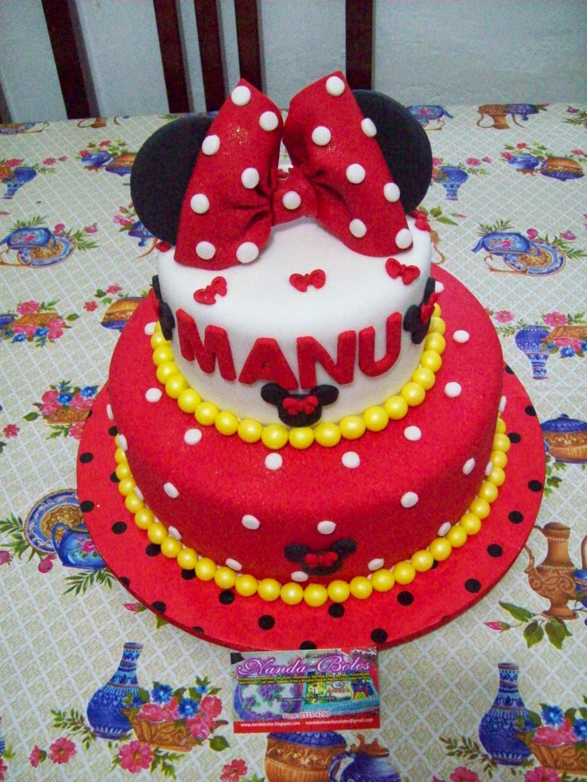 Nanda Bolos BOLO DECORADO DE PASTA AMERICANA DA MINNIE VERMELHA