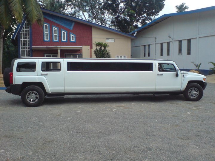 want to catch a limousine ride in sri lanka