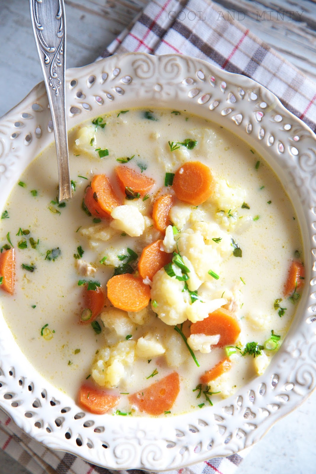 ZUPA KALAFIOROWA Z KURCZAKIEM COOL & MINTY