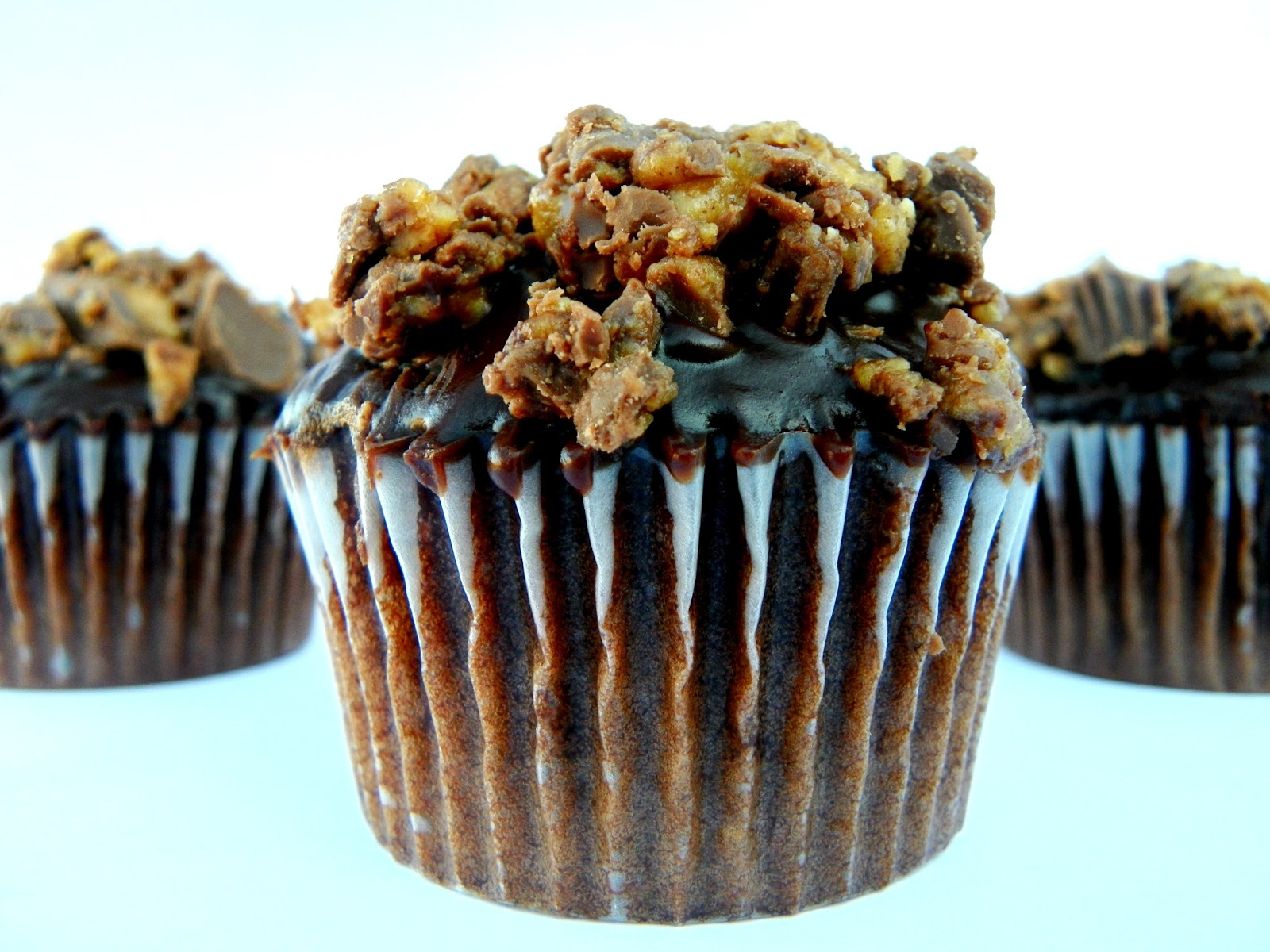 Tainted Perfectionist What We Ate {Peanut Butter Cup Cupcakes}