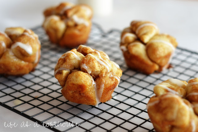 Miniature pull-apart monkey breads, covered in cinnamon sugar and vanilla icing. Life-in-the-Lofthouse.com