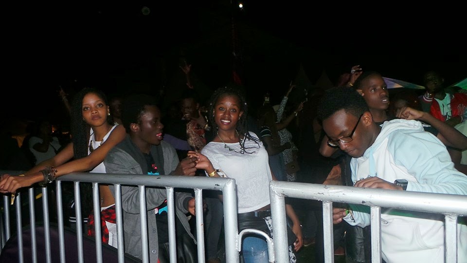 Ratchet photos from the Barbecue Live Party, See how some drunk ladies