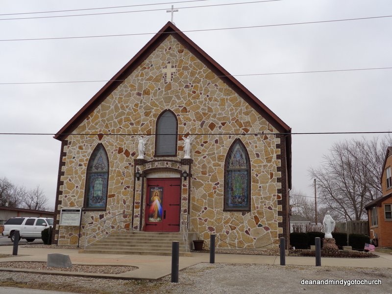 Church and States 10 Missouri churches as seen from the road