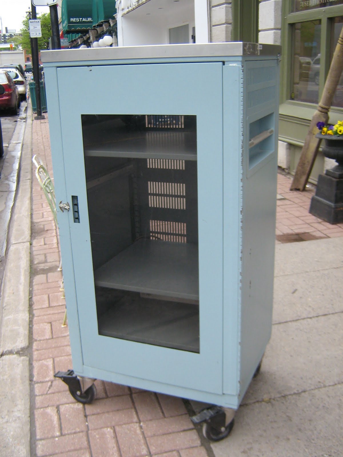 Funk & Gruven A-Z: 1970'S STEEL COMPUTER CABINET