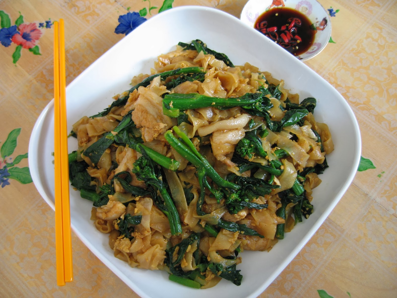 Sumptuous Flavours Pad See Ew Stir fried Flat Noodles Thai Style simple-recipes