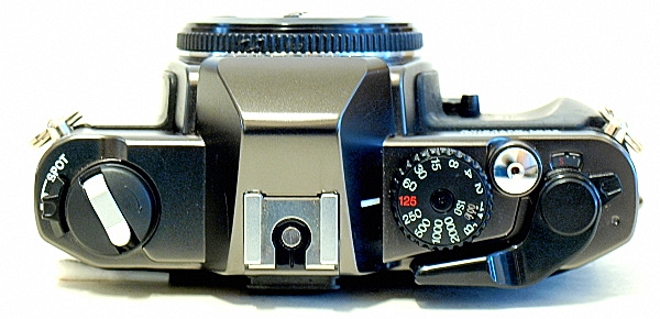 人気新品 OLYMPUS OM2000 SPOT METERING カメラ シャッター確認済み 軽いベタ付きあります