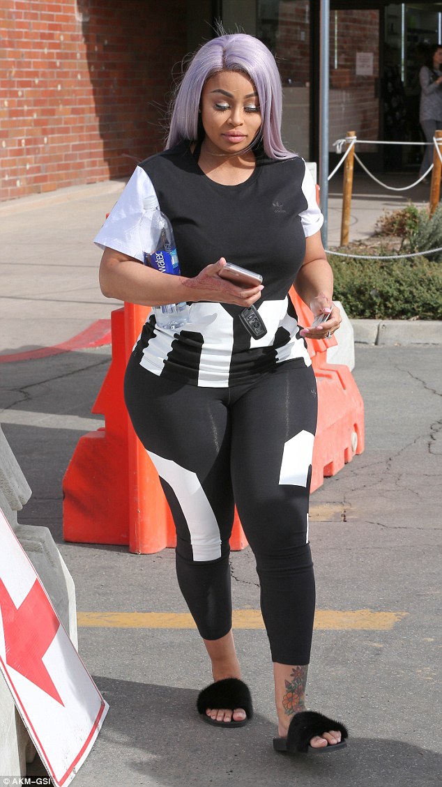 Blac Chyna steps out for the first time after giving birth (photos) .