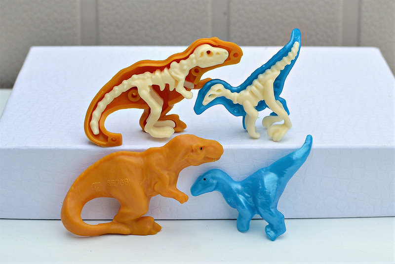 Choose YOUR Dinosaur! Kinder Surprise Jurassic World Toys 2021 