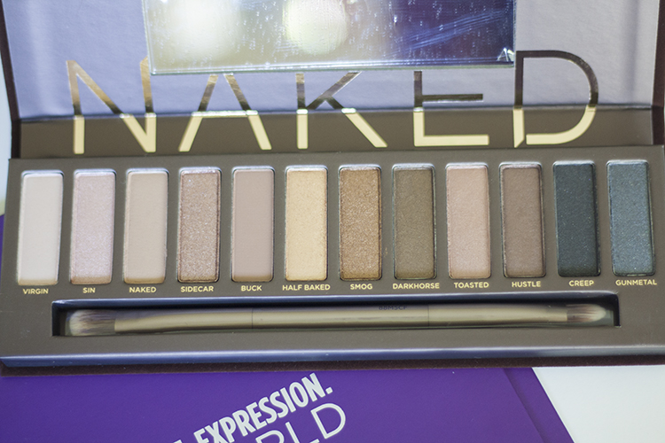 Urban Decay fall essentials make-up kit Naked eyeshadow palette