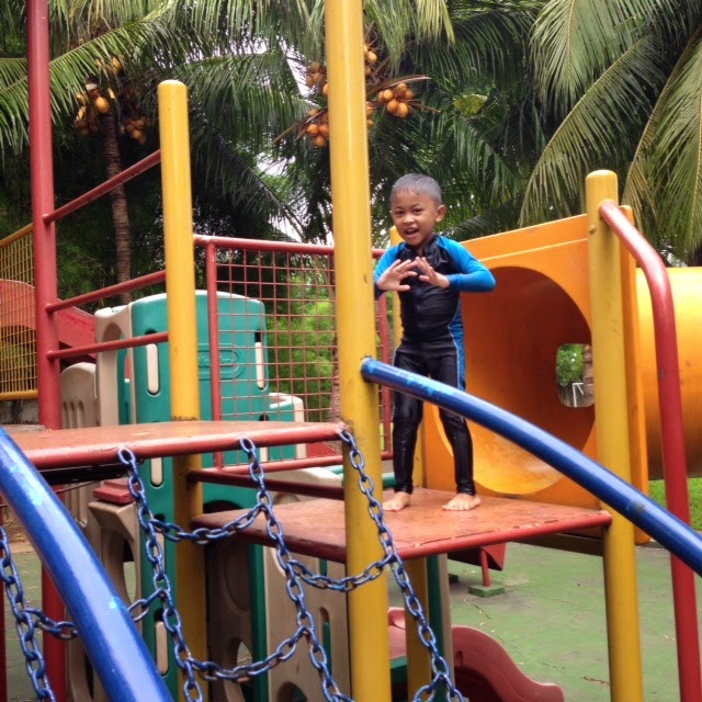 Cushion Hole: kid-friendly pools in karawaci