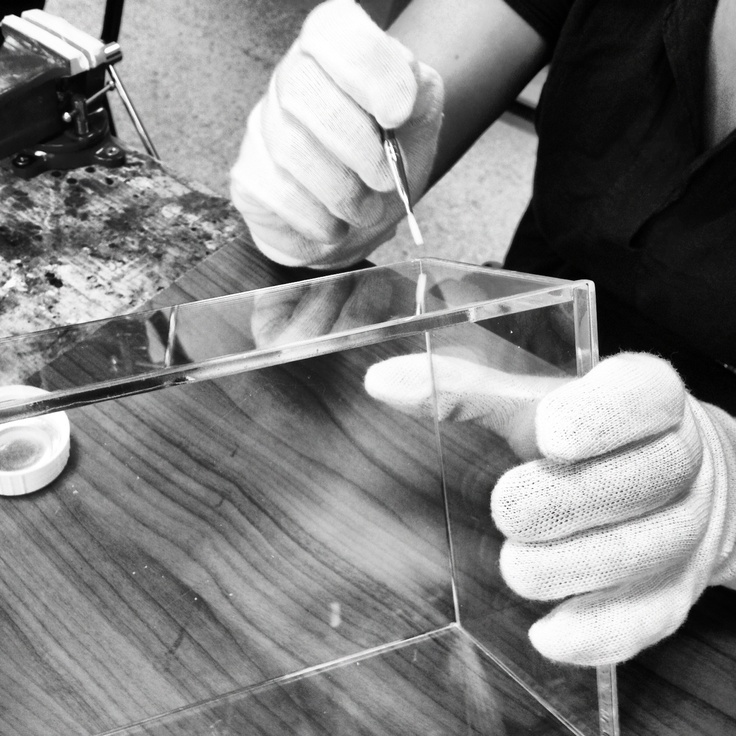 Come costruire una teca in plexiglas su misura. | Teca ...