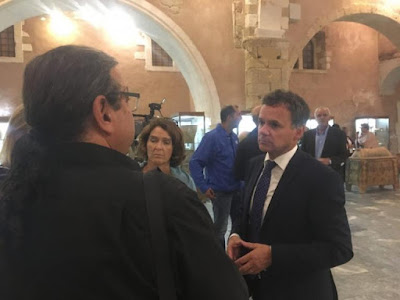 Χανιά: Ο Ολλανδός πρέσβης έσταξε δηλητήριο – «Η ελληνική κυβέρνηση δεν εφαρμόζει αυτά που υπογράφει»  