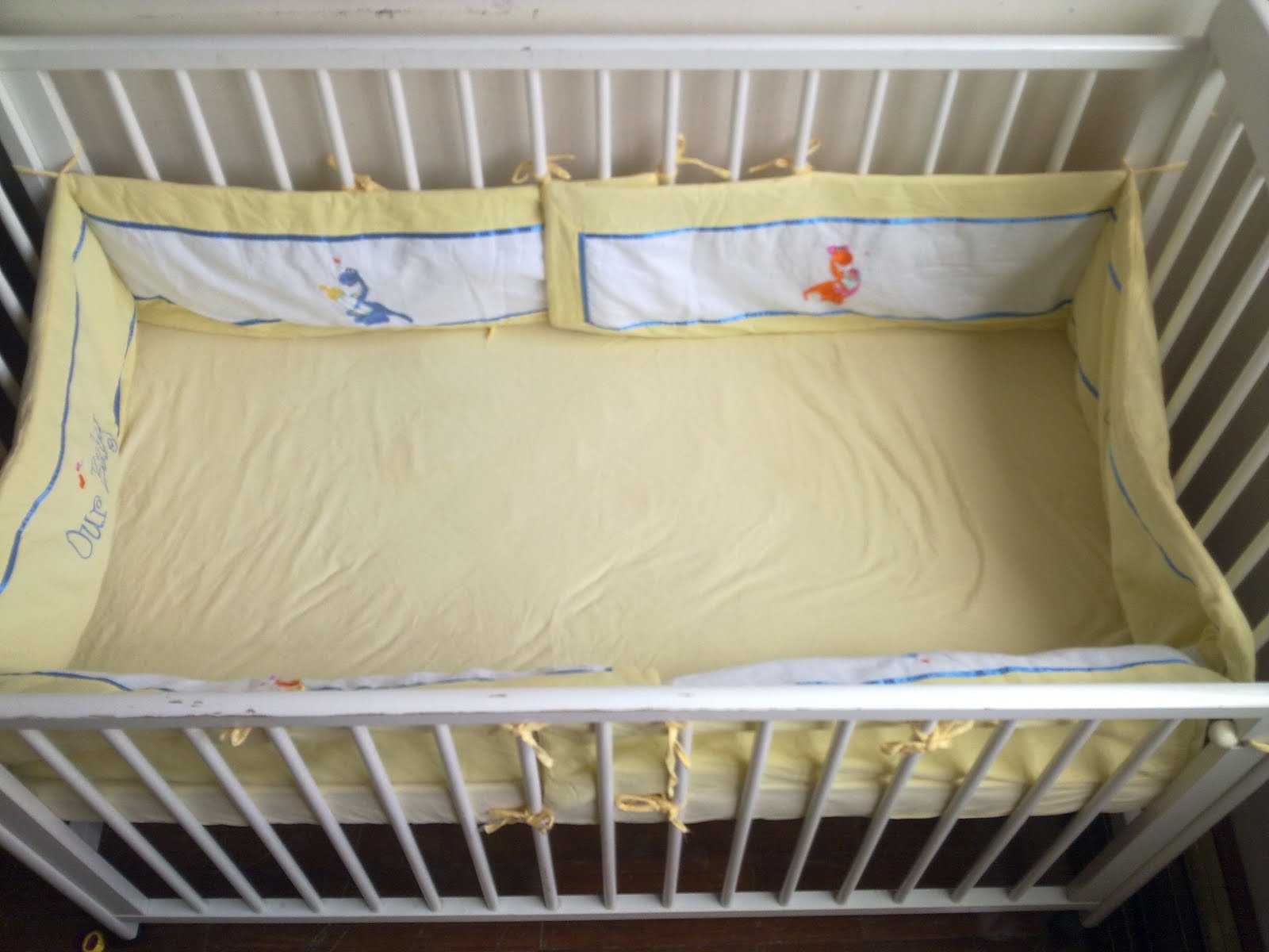 TwinkleBibi IKEA White Baby Cot