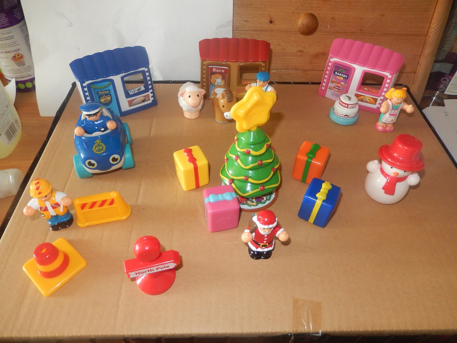 Review WOW Toys Advent Calendars