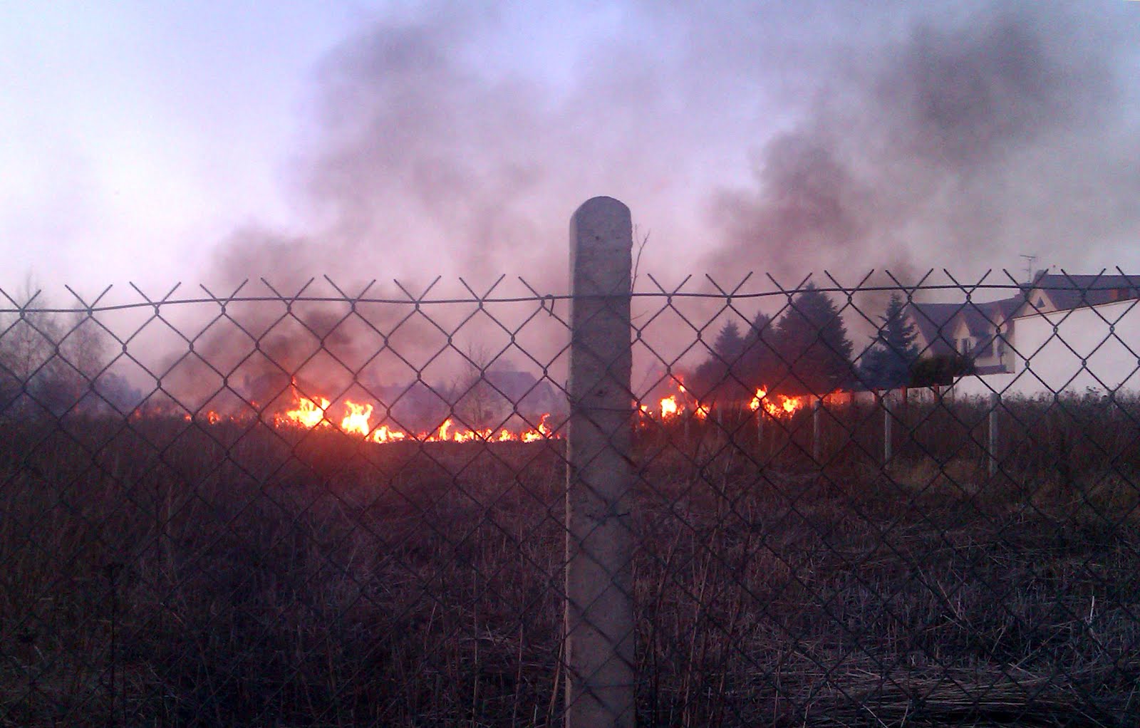 Wwa Jeziorki Scrub fire, Jeziorki
