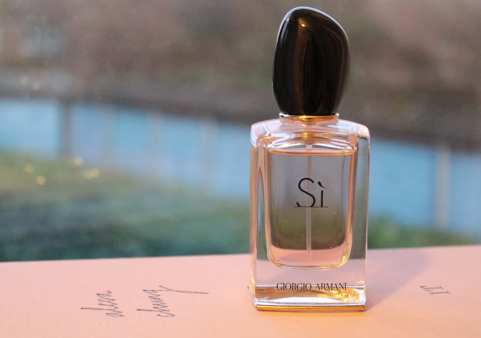 si perfume review