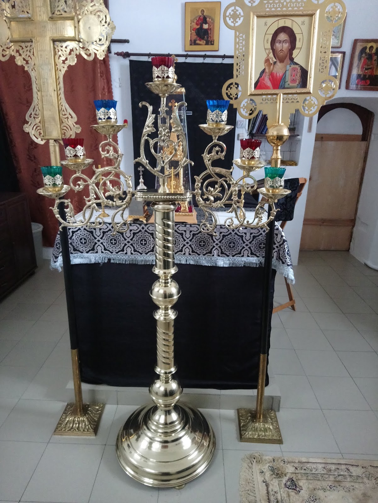 Семисвечник в храме