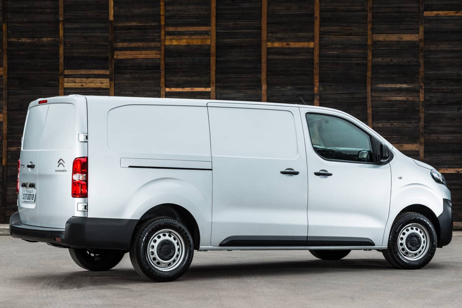 COMPARATIVO CITROËN JUMPY x MERCEDESBENZ VITO