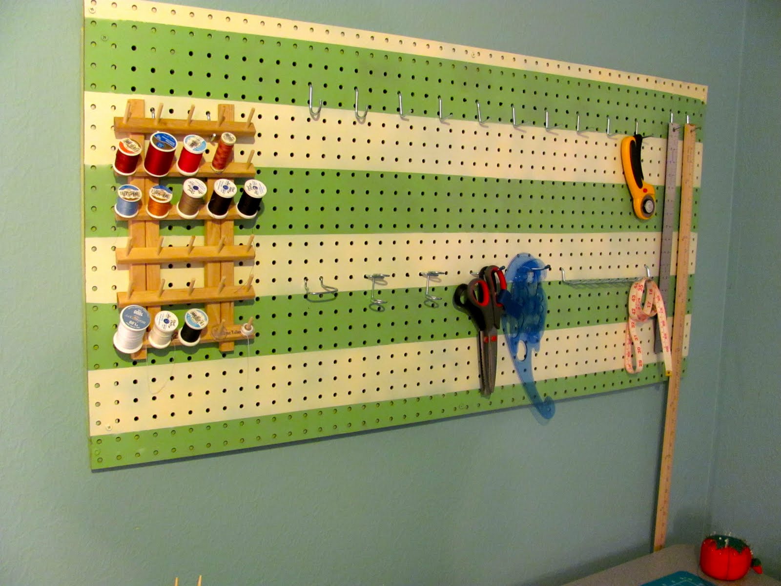 Second Bedroom Tutorial Craft Storage Peg Board