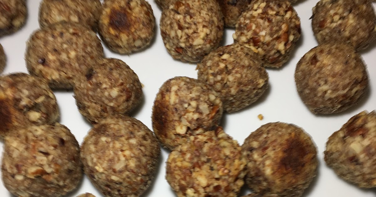 Ein Stück heile Welt : Pekannuss-Dattel-Kugeln Ein Stück heile Welt : Pekannuss-Dattel-Kugeln