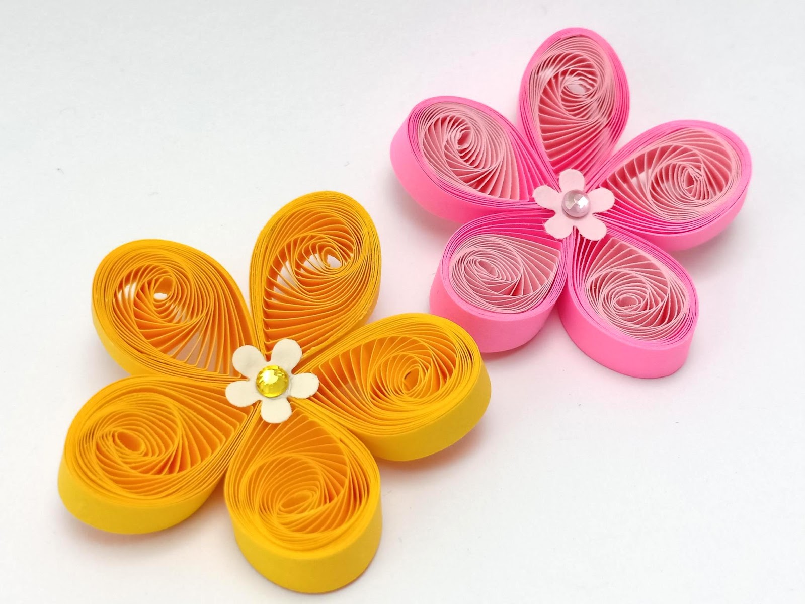 AZLINA ABDUL How to make a Teardrop Swirl Quilling flower tutorial