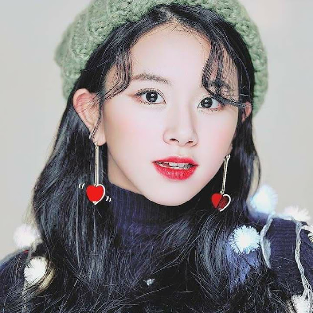 Kumpulan Foto Anggota Twice Aadhar In