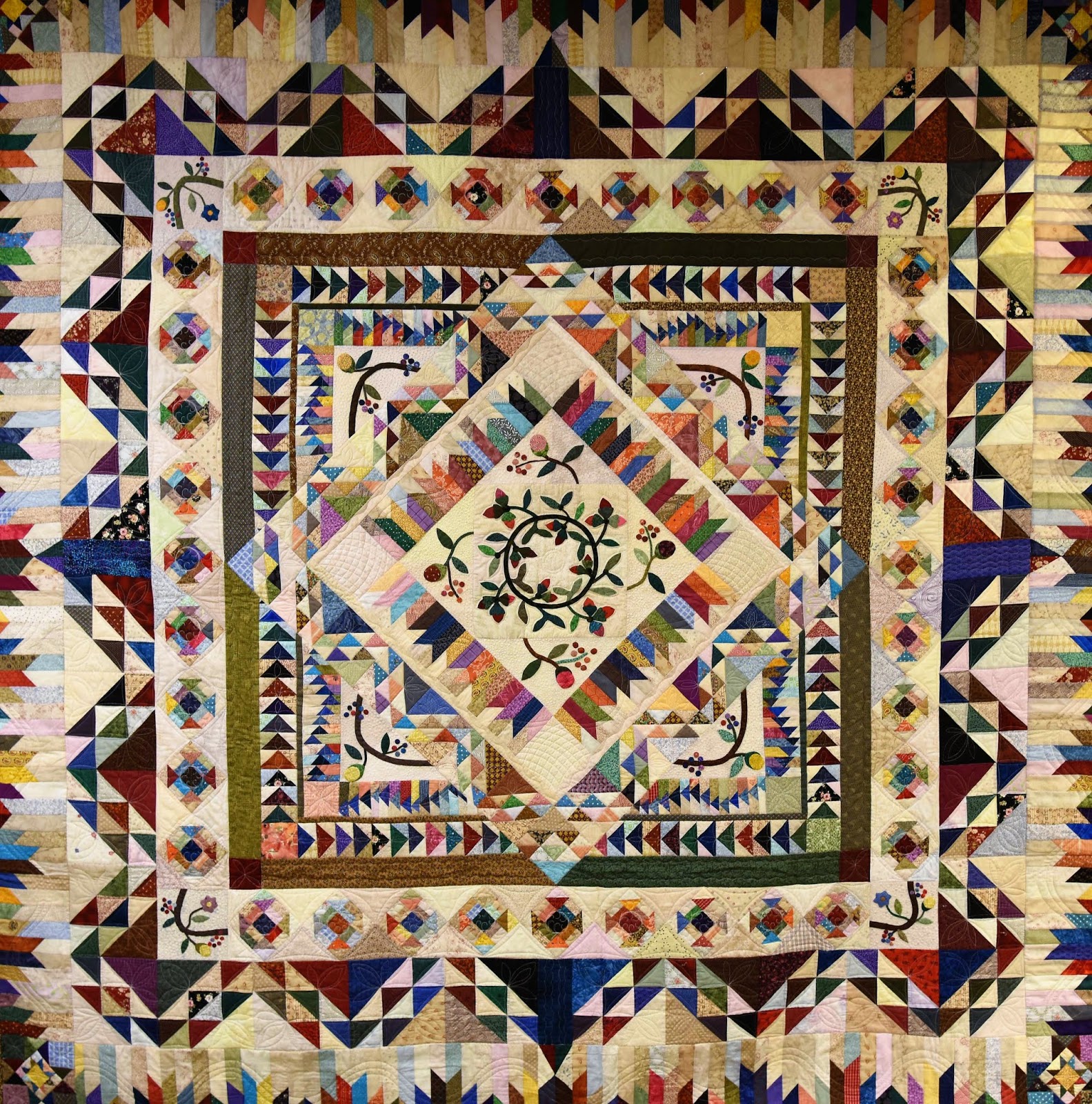 QUILTING WITH AREA 3 Maine Quilts 2019 Raffle Quilt"Dreams of Attic