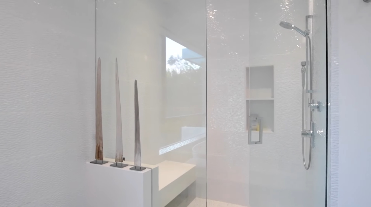 20 Photos vs. 6141 5th Street | Beverly Grove - Luxury Home & Interior Design Video Tour 20 Photos vs. 6141 5th Street | Beverly Grove - Luxury Home & Interior Design Video Tour