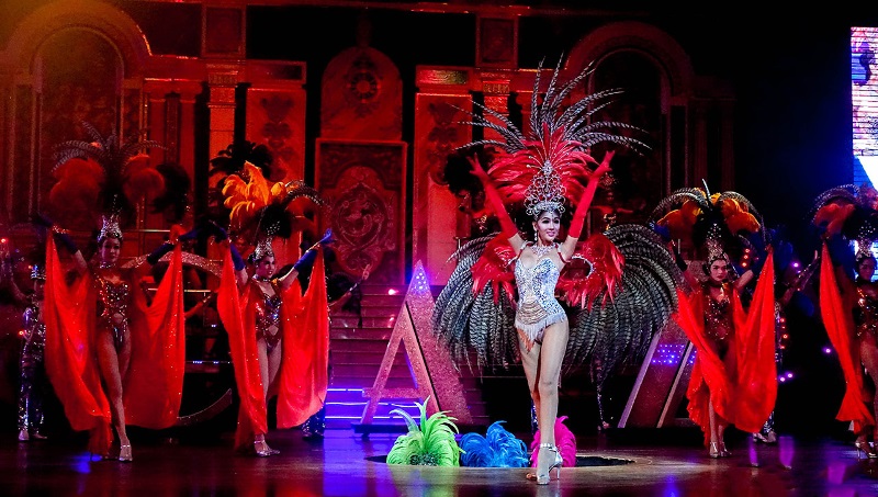Kết quả hình ảnh cho Các show trình diá»
n bede tại thái lan