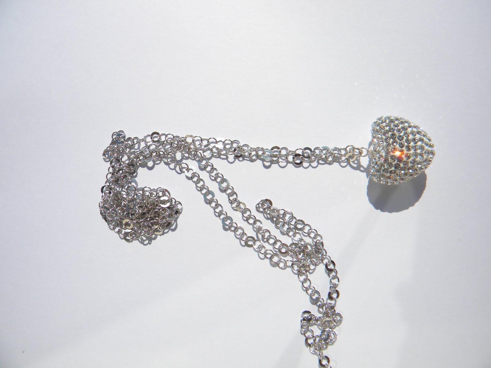 NaturSchatulle: Collana In Argento 925 Con Ciondolo In Legno Di Noce, Modello NK10119. Gioiello Naturale E Artigianale, Fatto In Germania.