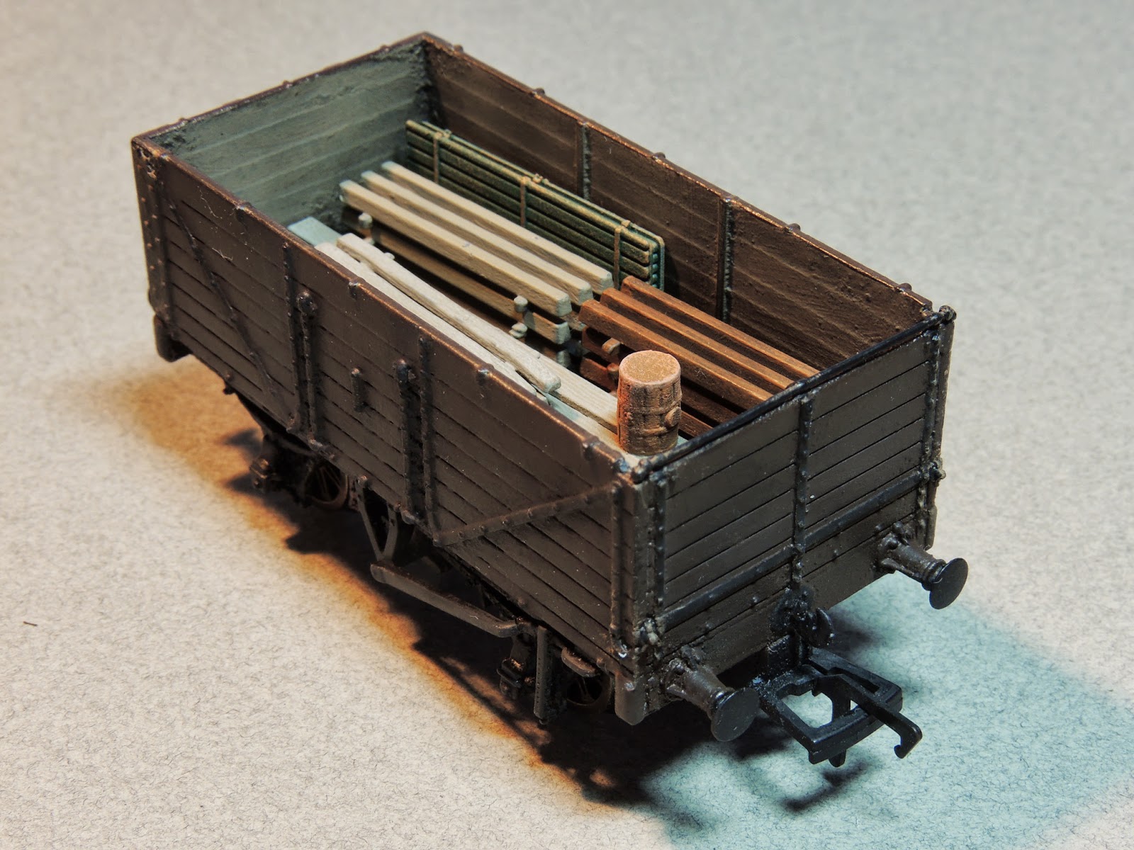 oo gauge flatbed wagon