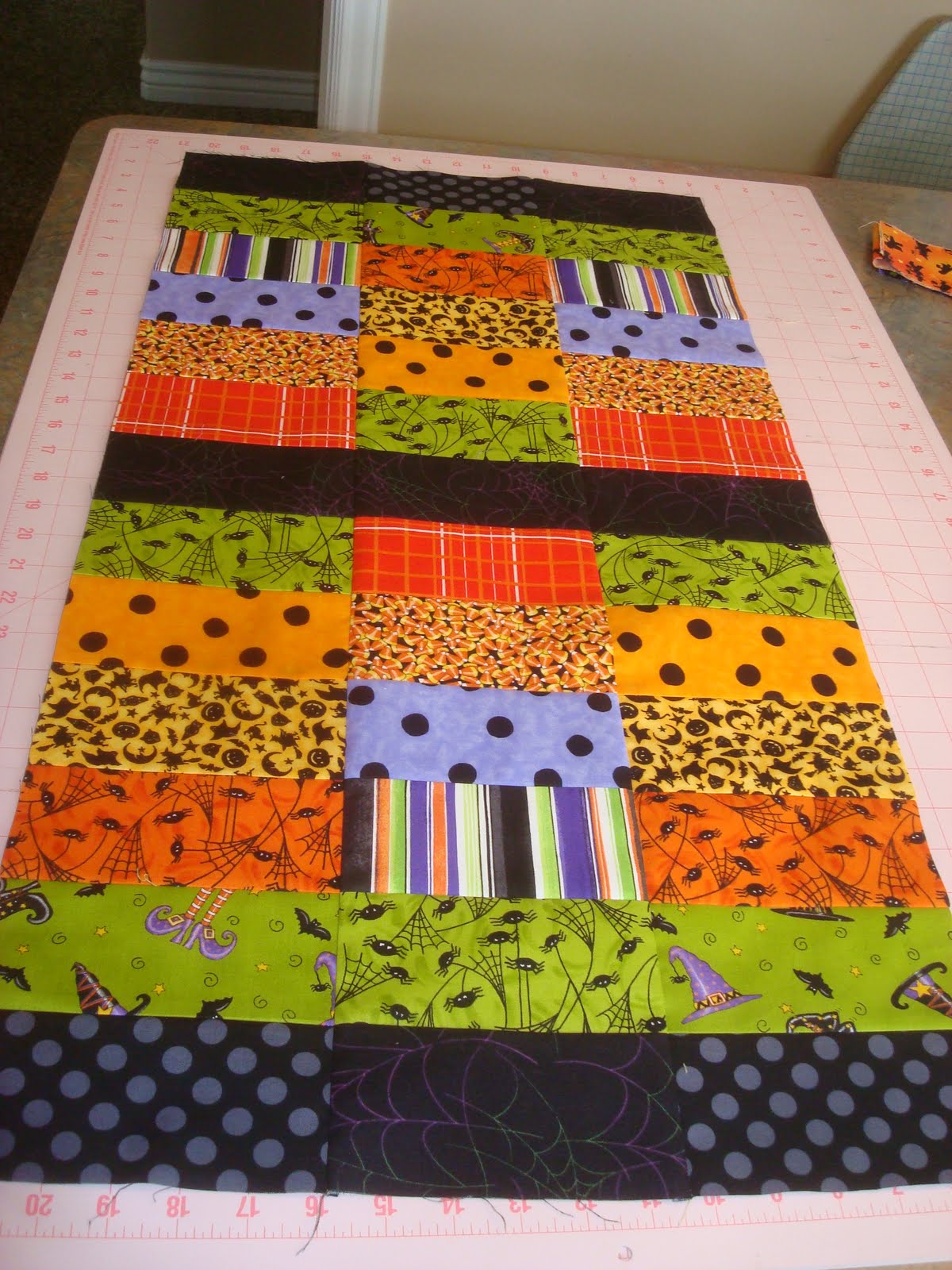 Because I say sew ;) : Simple Table Runner